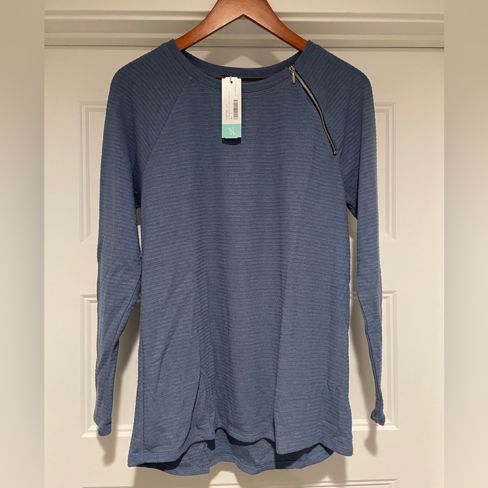 FORTUNE + IVY
Willow Long Sleeve Brushed Zip Detail Knit Top